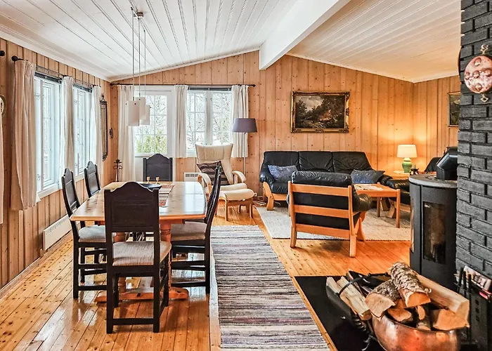 3 Bedroom Stunning In 펜션
